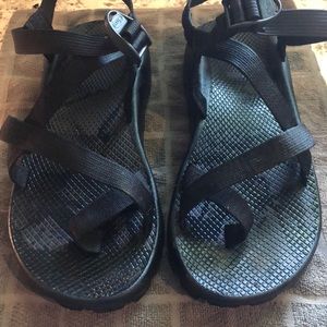 Men’s Chaco black on black sandals.